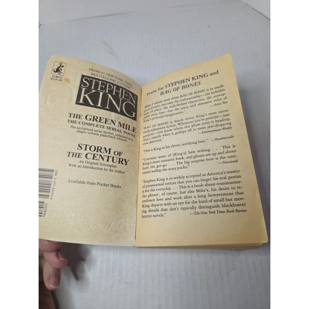 Bag of‎ Bones - Mass Market Paperback By King, Stephen - GOOD
